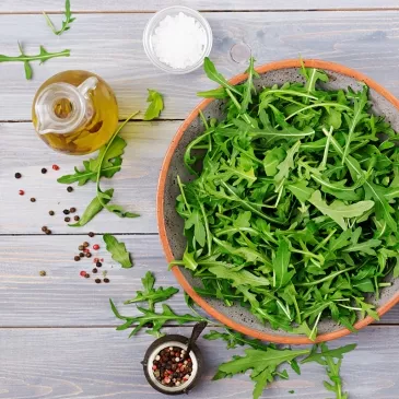 Salade roquette pour recette d'huîtres